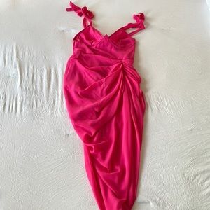 Prettylittlething dress